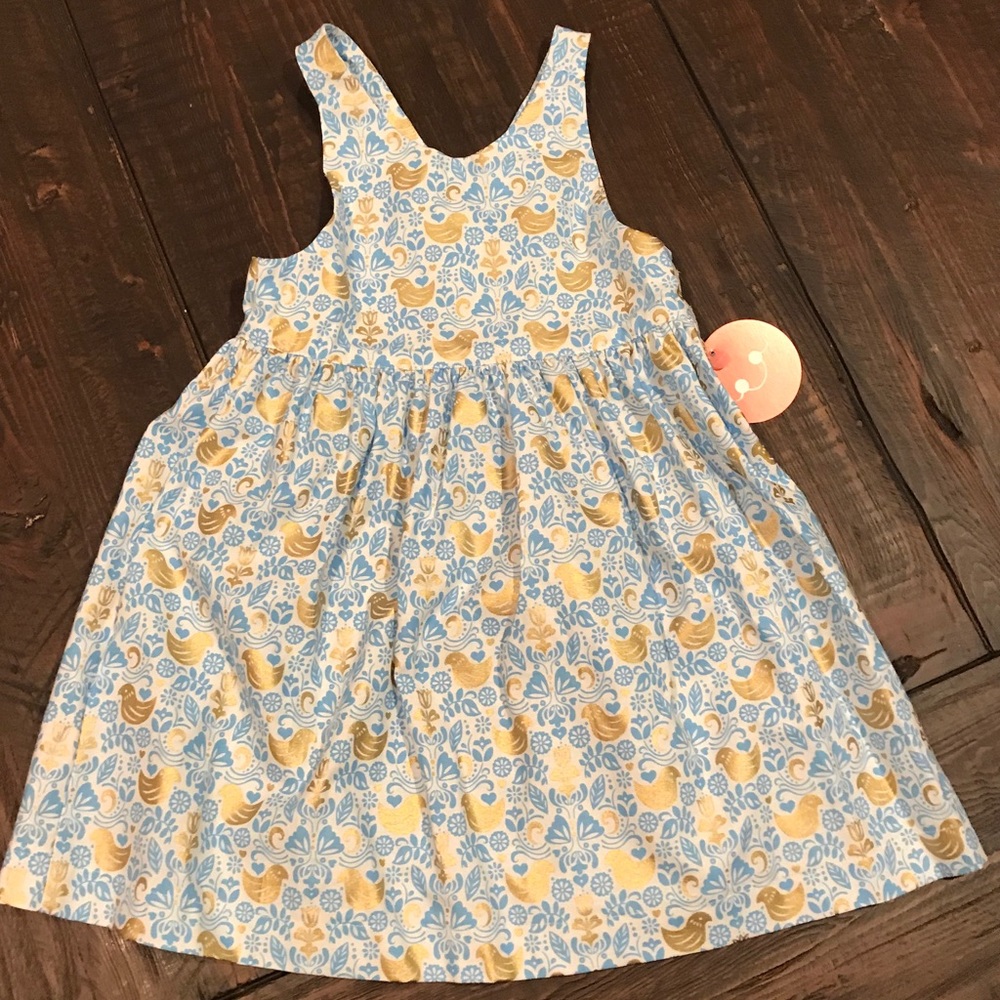 Smiling Button dress. Size 5. NWT.